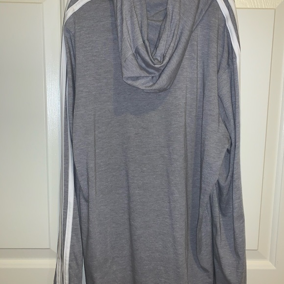 Adidas Girls t shirt hoodie - Picture 2 of 2